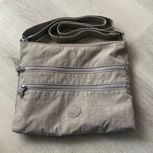 Gray Kipling Crossbody bag/purse